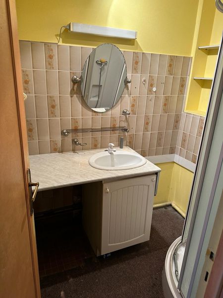 photo habitation Suresnes apres debrras antiquités