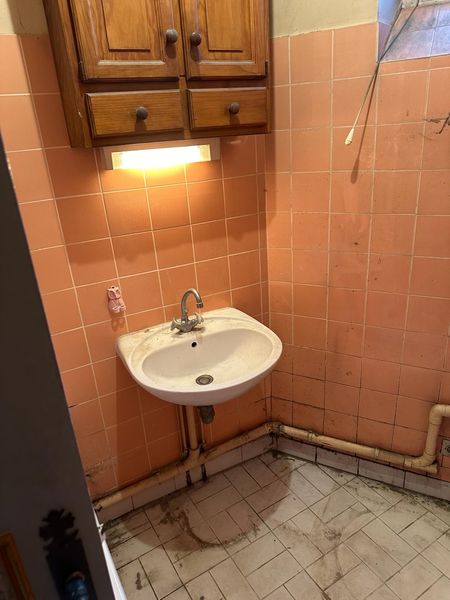 photo habitation Montesson apres debrras antiquités