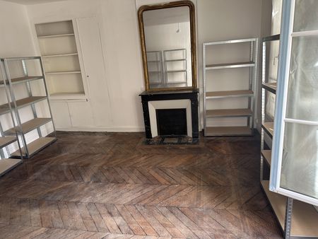 photo habitation Guyancourt apres debrras antiquités