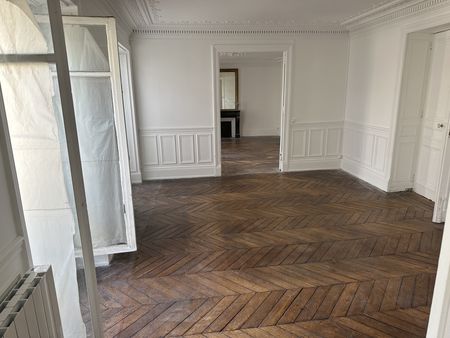 photo habitation Deuil la Barre apres debrras antiquités