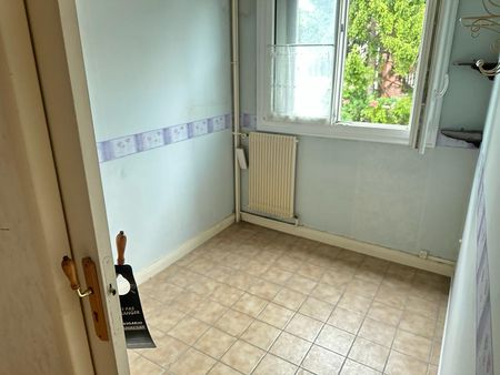 photo habitation Saint Rémy lès Chevreuse apres debrras antiquités