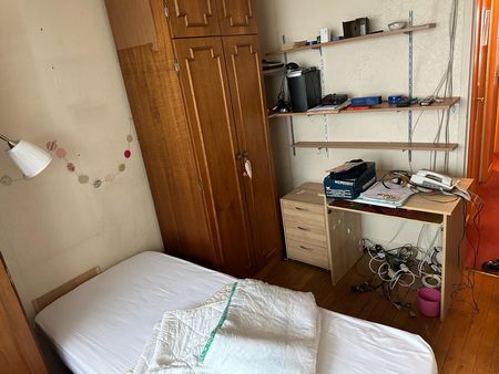 photo logement Courtry avant debarras brocanteur
