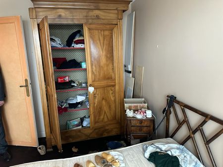photo logement Roissy en Brie avant debarras brocanteur
