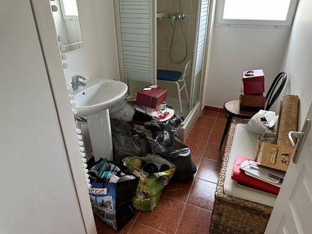 photo logement Saint Fargeau Ponthierry avant debarras brocanteur